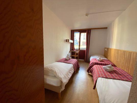 Le Nabias 1450 Hotel Genos Ngoại thất bức ảnh